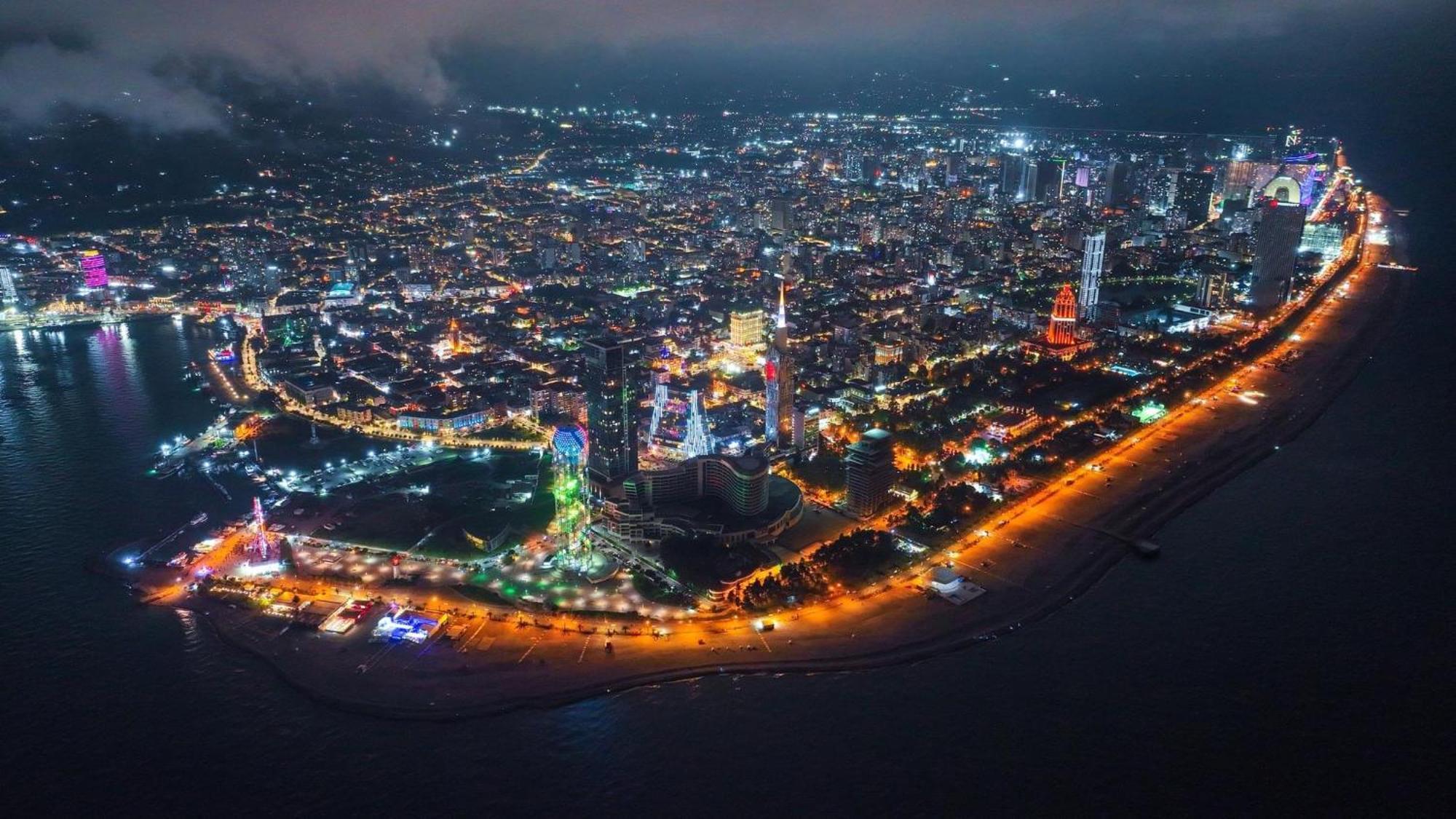 Panorama Sea View Central City Batumi & Aparthotel ภายนอก รูปภาพ