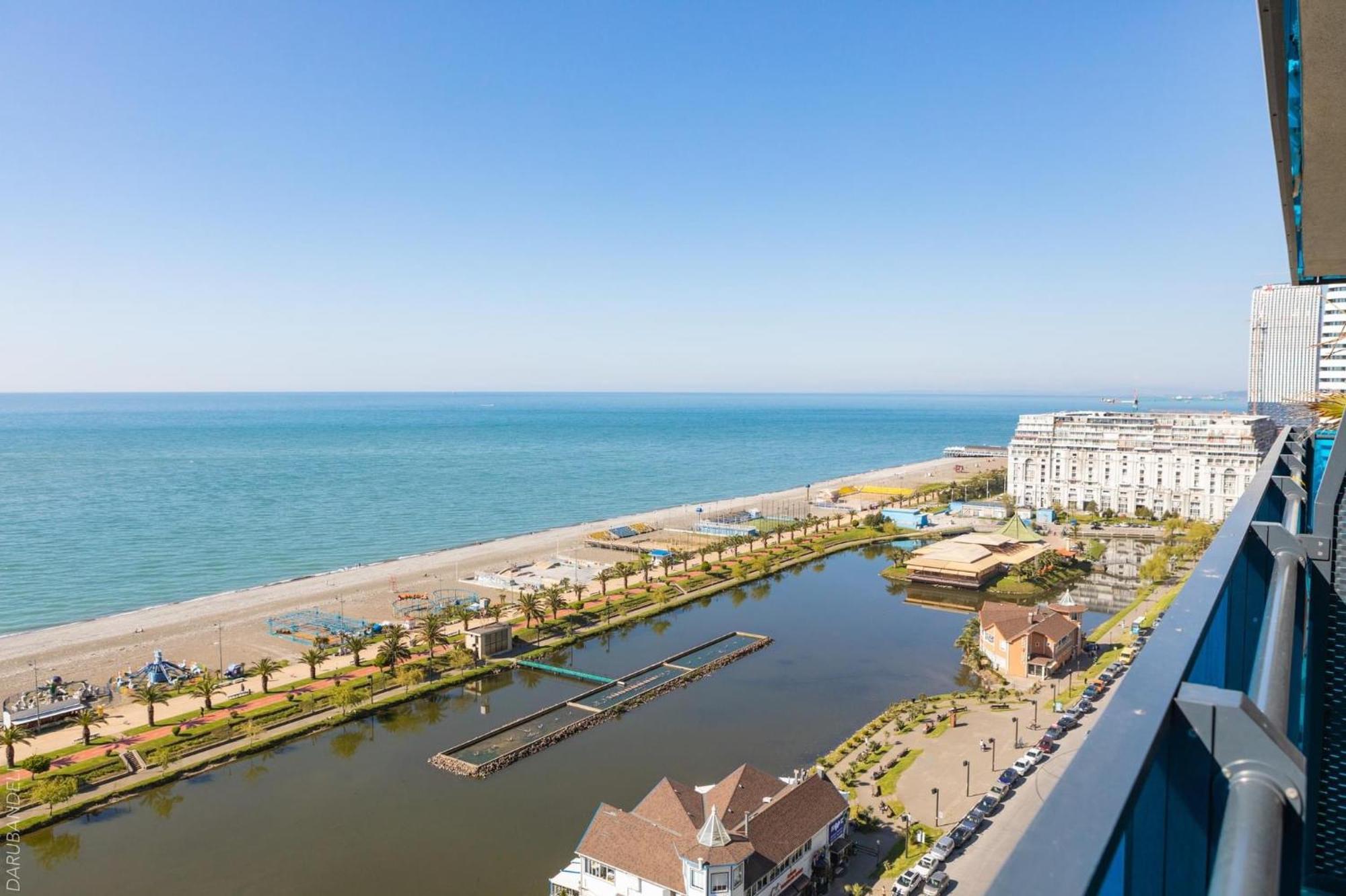 Panorama Sea View Central City Batumi & Aparthotel ภายนอก รูปภาพ